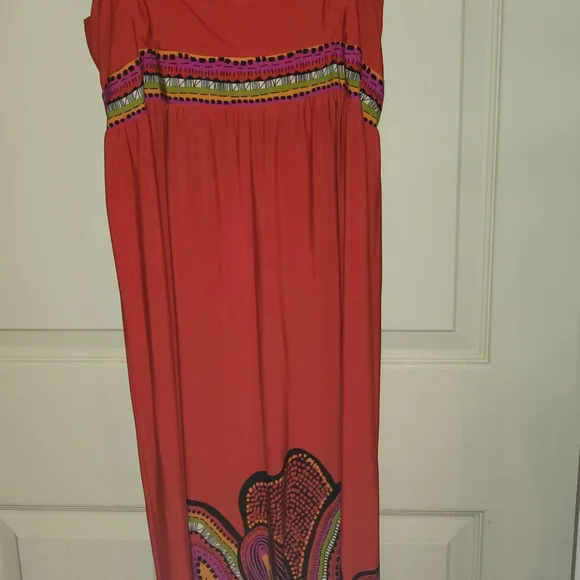 Dress - Picture 2 of 6